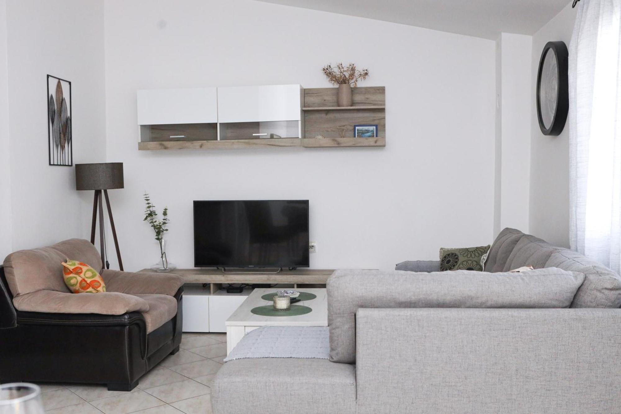 3-Bedroom Apartment With Panoramic Bay Views Kotor Kültér fotó